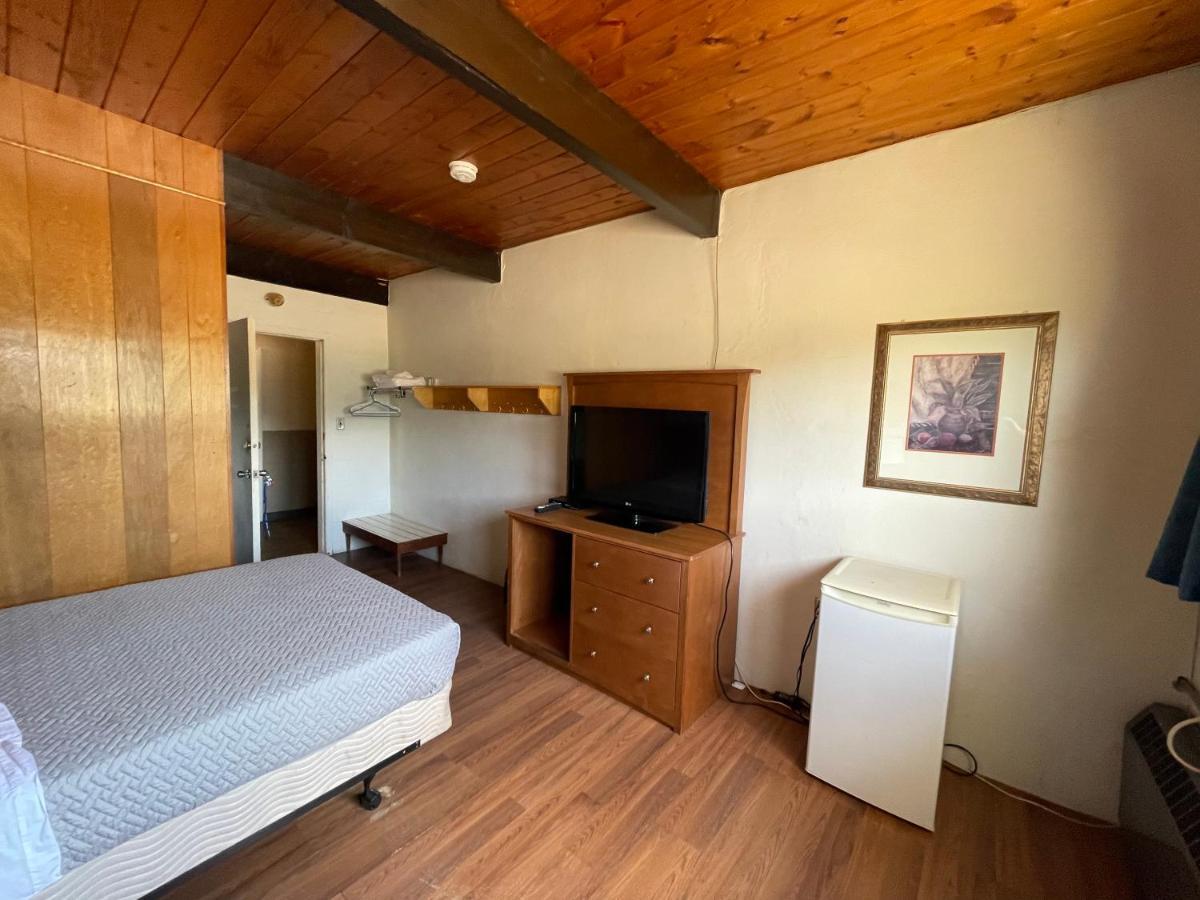 Rosthern Hotel מראה חיצוני תמונה