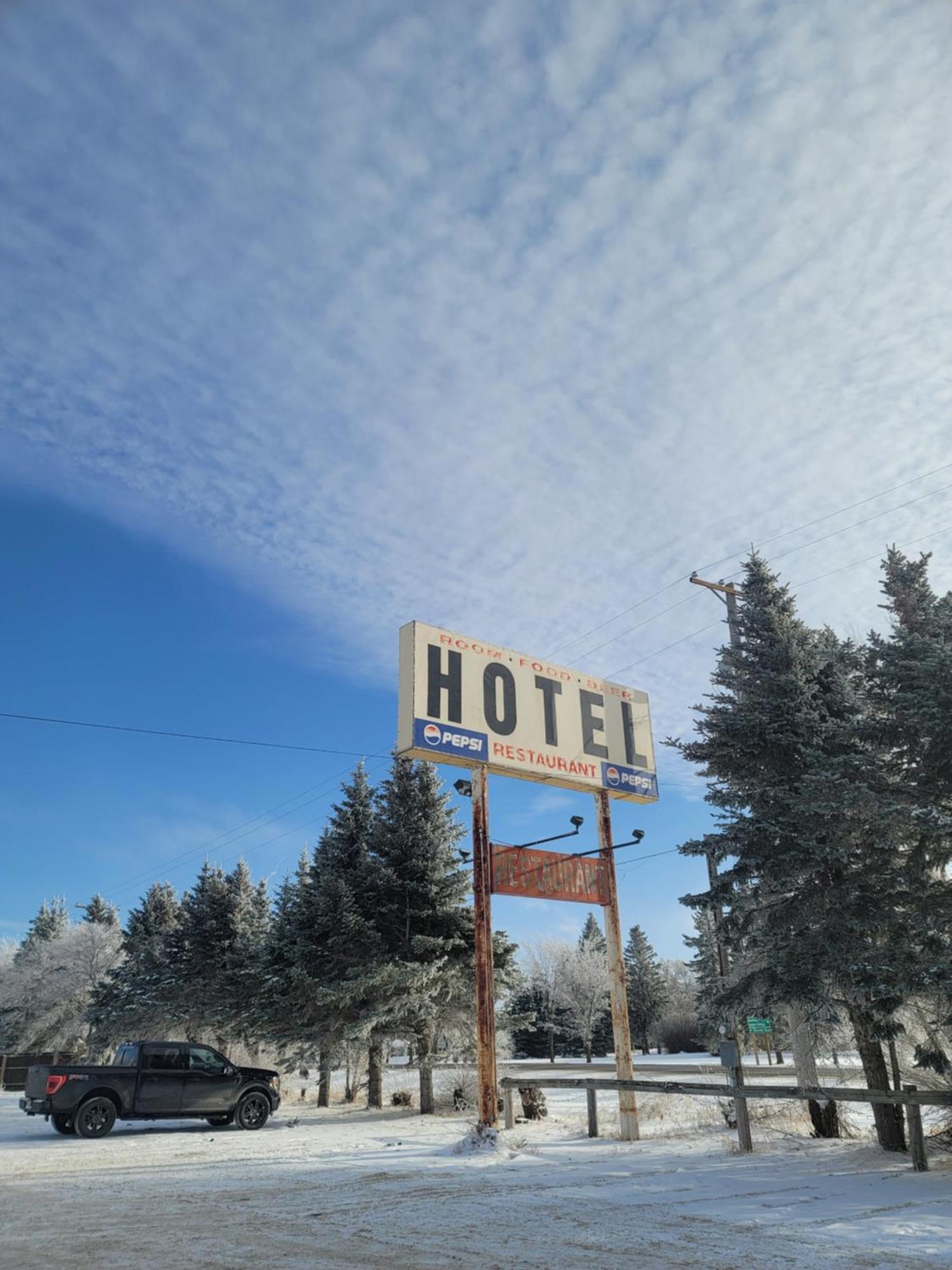 Rosthern Hotel מראה חיצוני תמונה